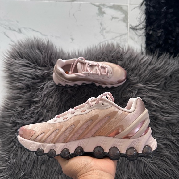 Nike Air Max DN8 - Picture 7 of 10